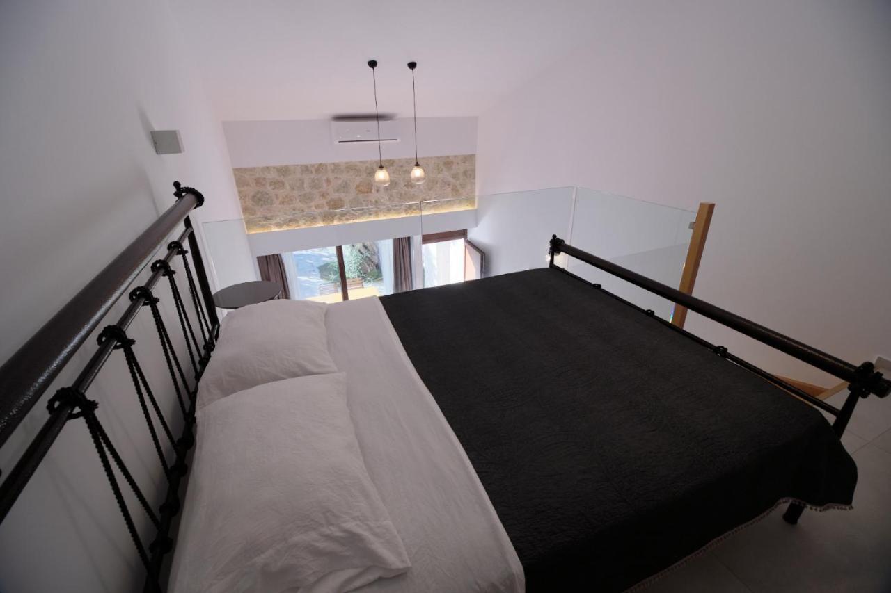 Zefiros Luxury Apartments Sívota Buitenkant foto