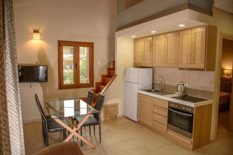 Zefiros Luxury Apartments Sívota Buitenkant foto