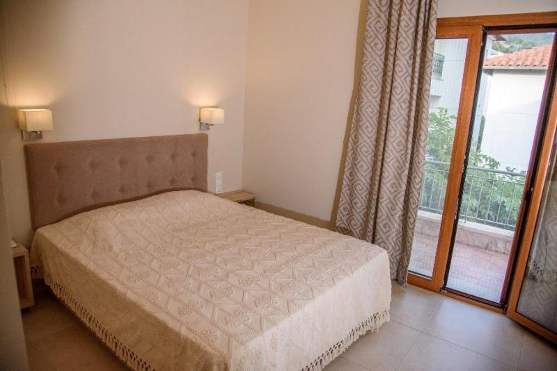 Zefiros Luxury Apartments Sívota Buitenkant foto